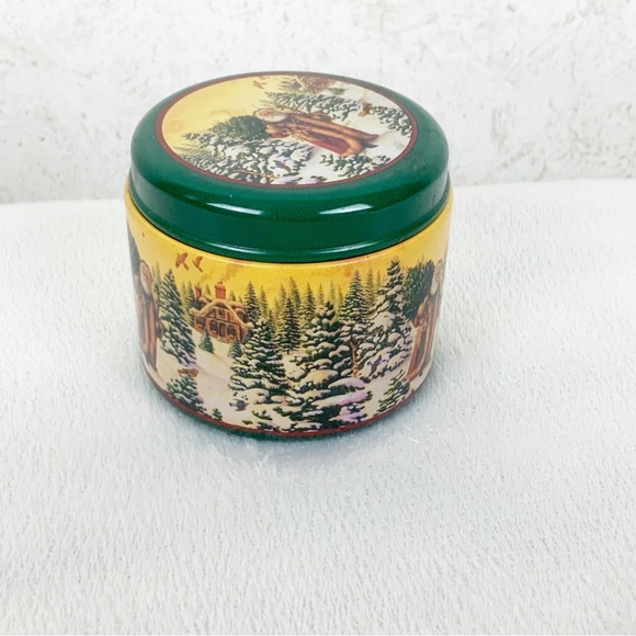 Vintage Claire Burke Oh Christmas Tree Santa Perfumed Candle Evergreen Round Tin - Picture 3 of 8